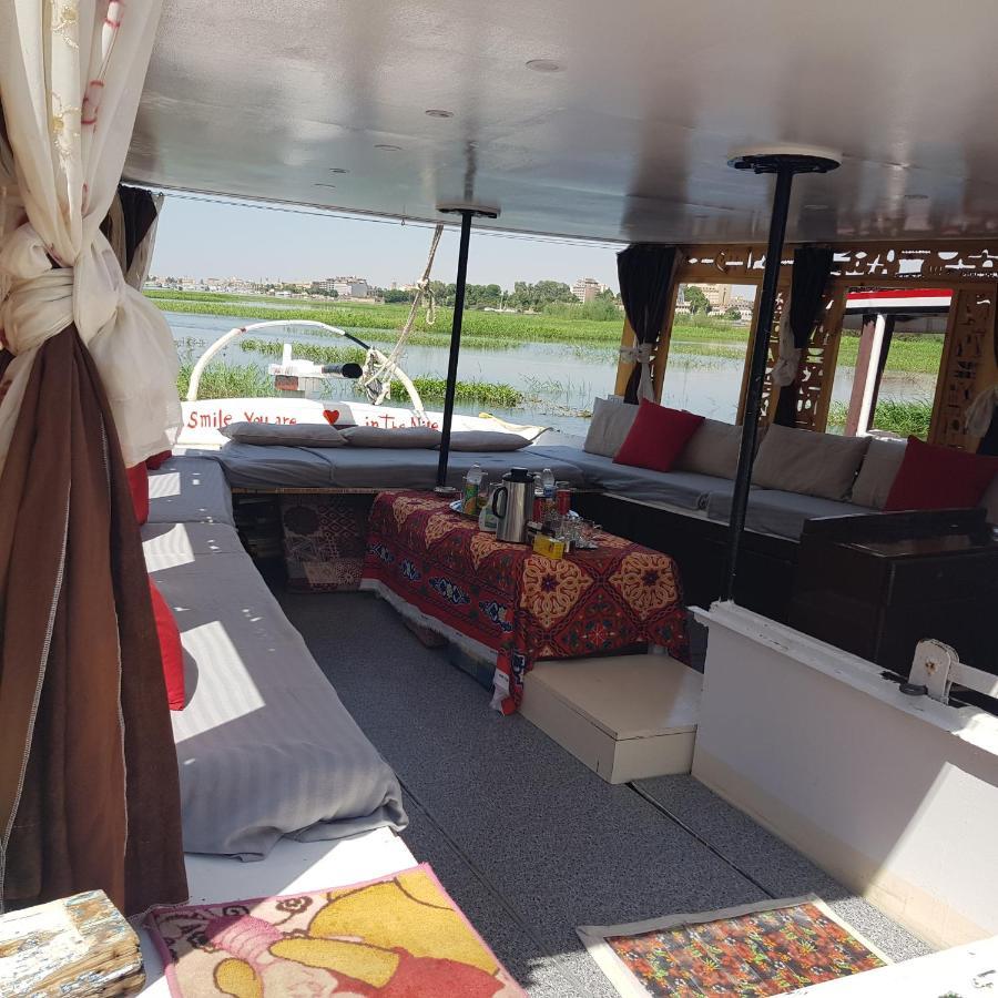 Nile Sunrise Felucca Boat Private Rental Luxor Exteriér fotografie