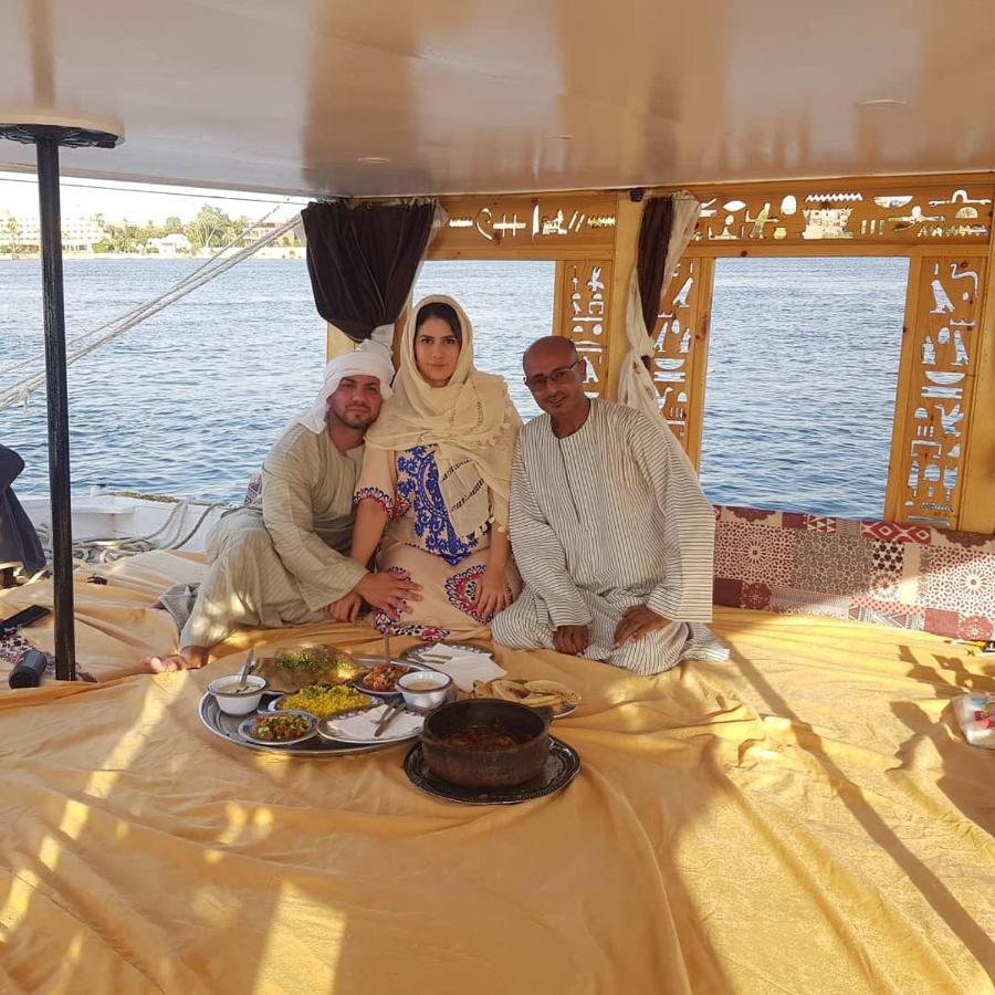 Nile Sunrise Felucca Boat Private Rental Luxor Exteriér fotografie