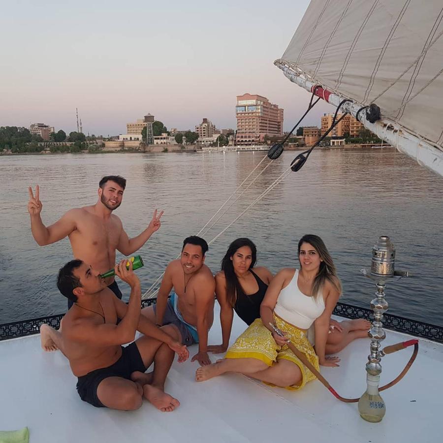 Nile Sunrise Felucca Boat Private Rental Luxor Exteriér fotografie